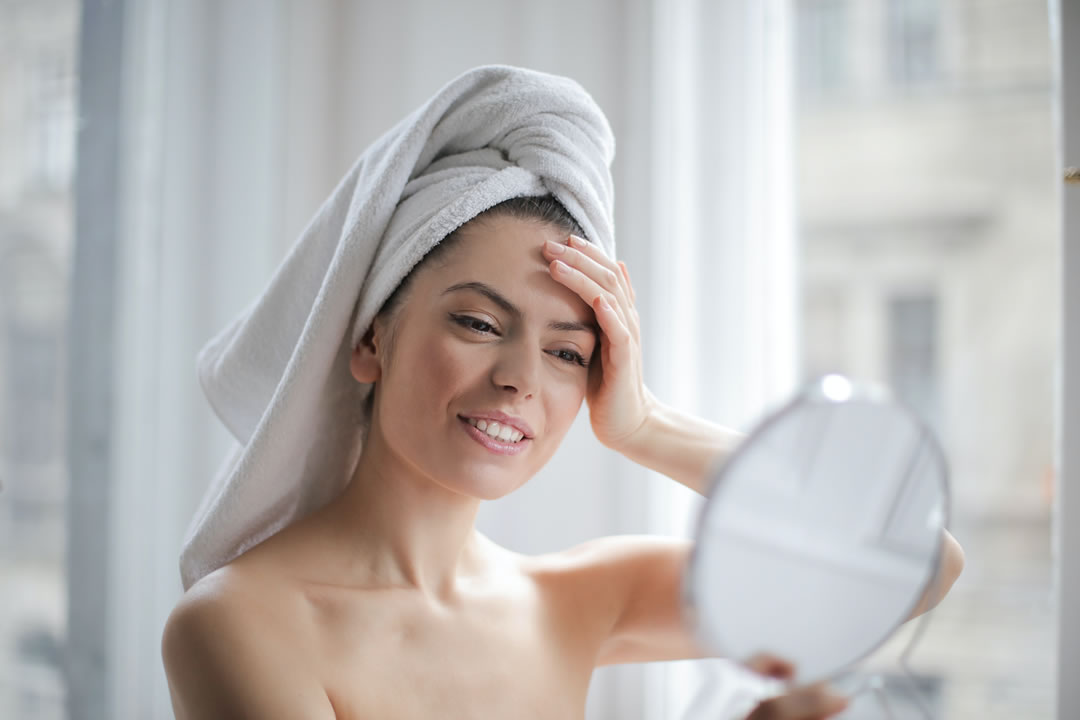 fungal acne forehead