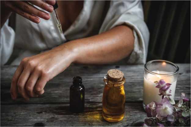 The Best Tea Tree Oil For Fungal Acne Top - Treating Fungal Folliculitis on the Face and Hand