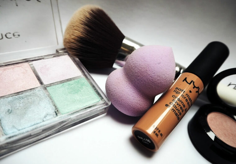 7 Fungal Acne-Safe Makeup Products to Achieve Smoother Skin